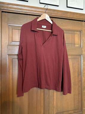 Pact Organic Cotton and Linen V-Neck Long Sleeve Polo Shirt in rust  XL